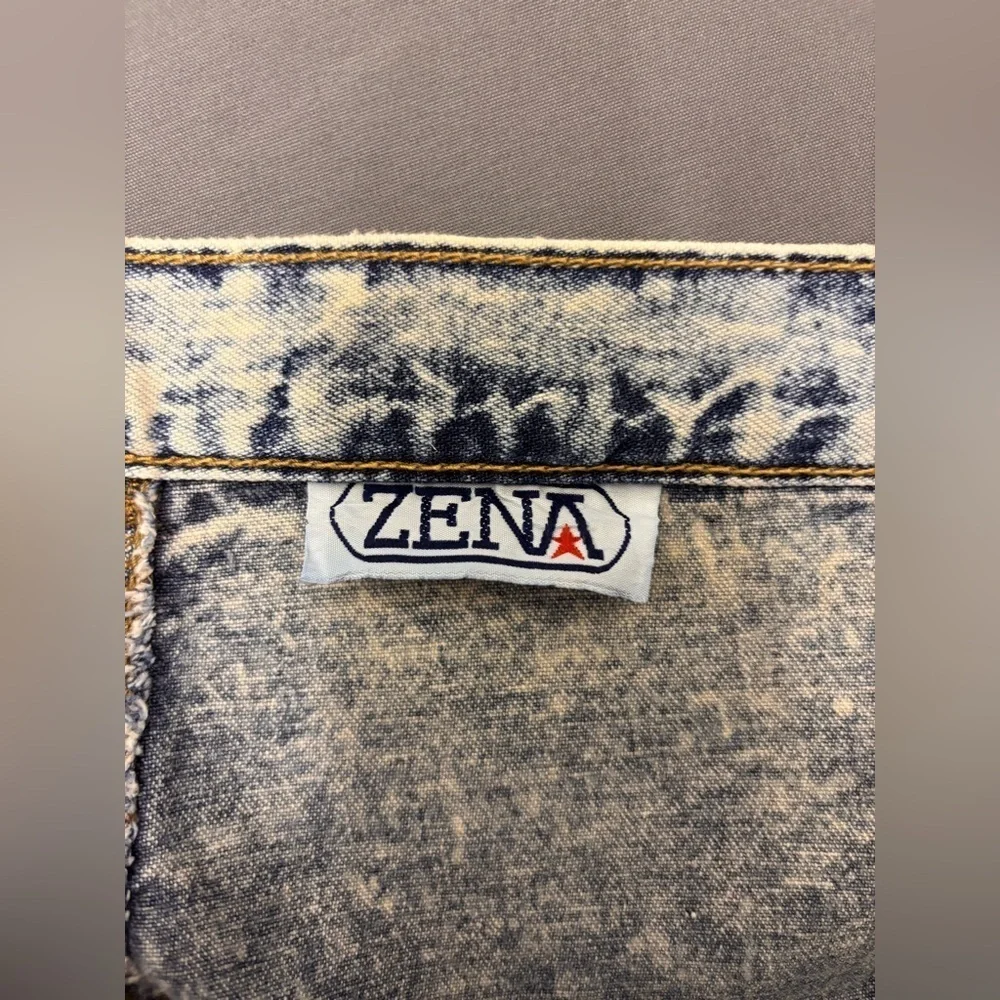 Zena Rare Vintage Junior’s Denim Patchwork Jean Shorts  Size 11